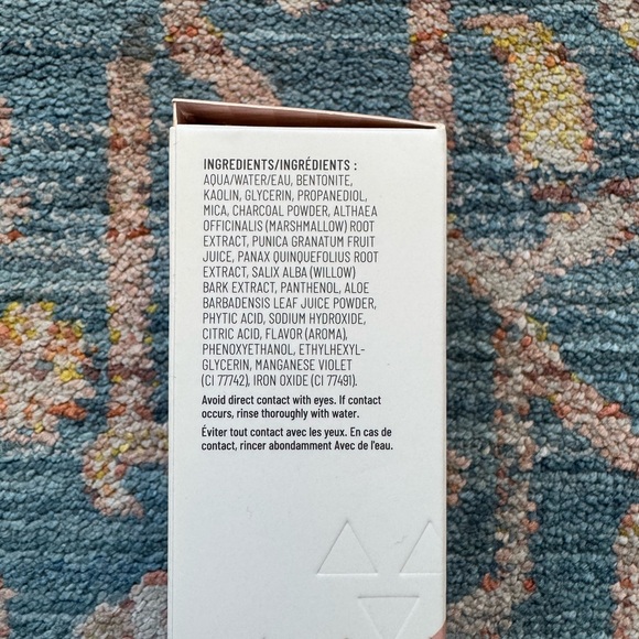 LYS BEAUTY Think Deep Pore Minimizing Detox Mask with Pomegranate + Charcoal - Picture 4 of 4